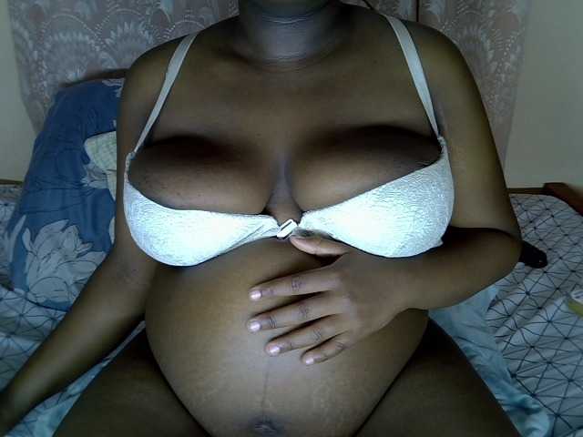 kenyanbunny live cam on BongaCams