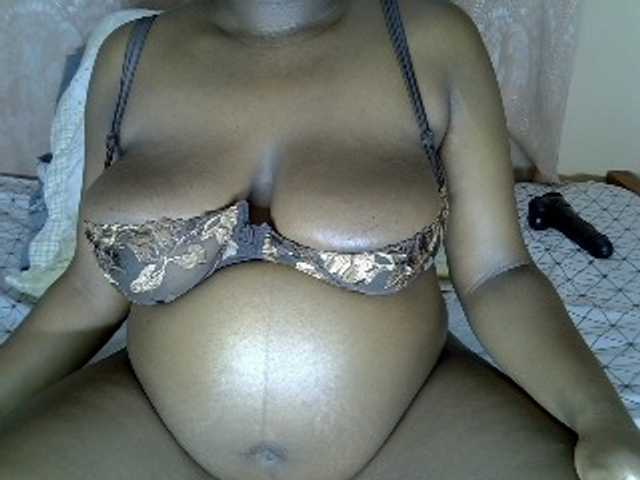 kenyanbunny live cam preview