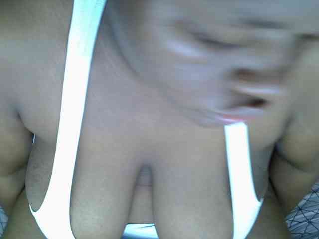 kenyanbunny webcam