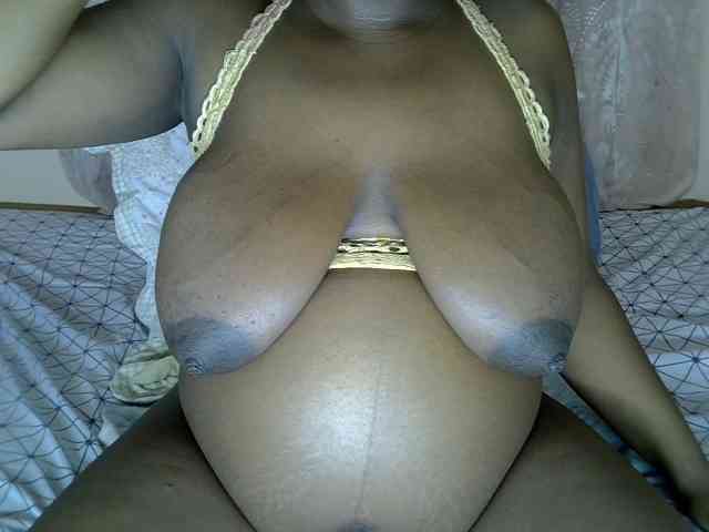 kenyanbunny webcam
