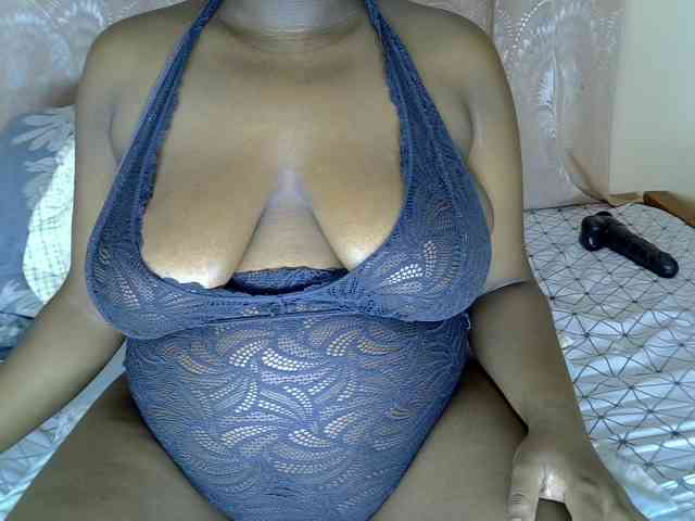 kenyanbunny webcam