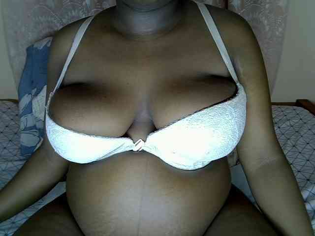 kenyanbunny webcam