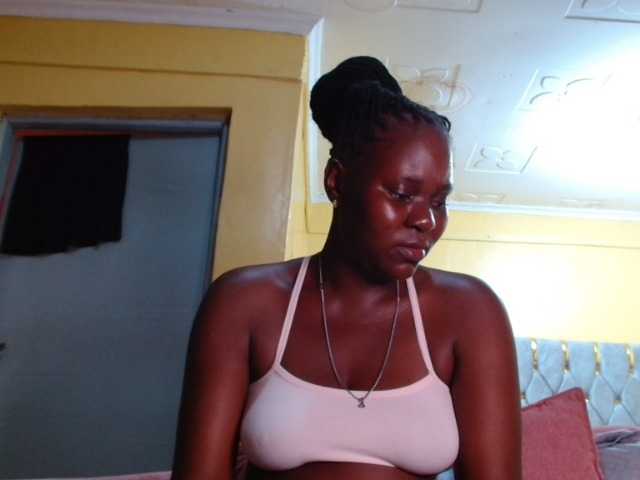 Sugarhub29 live cam on BongaCams