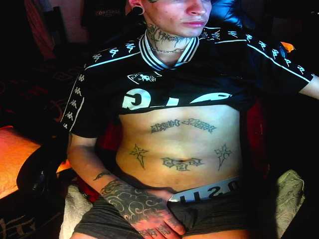 PrinceDarkness69 — live male cam