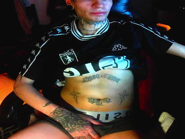 PrinceDarkness69 — live male cam