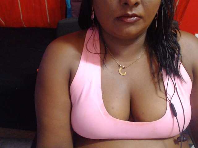 SINFULINDIAN, en directo ahora en BongaCams