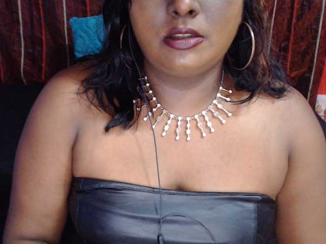 SINFULINDIAN live cam preview
