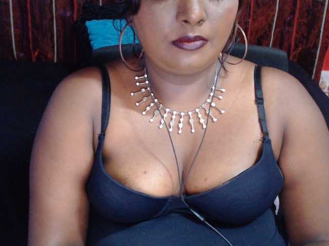 SINFULINDIAN live cam preview