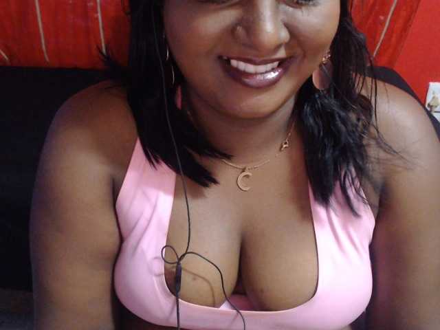 SINFULINDIAN, en directo ahora en BongaCams