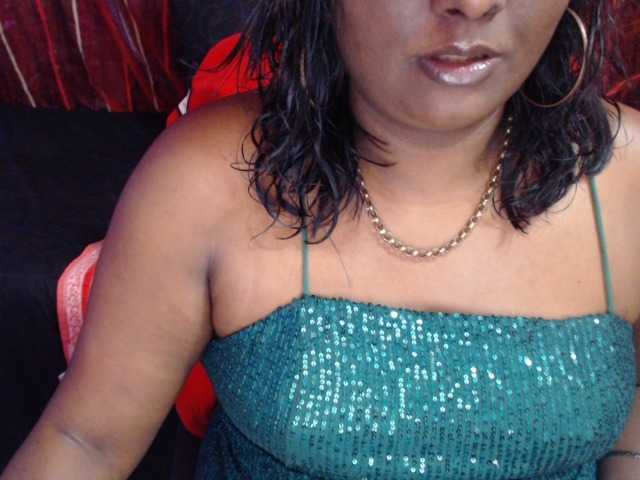 SINFULINDIAN live cam preview