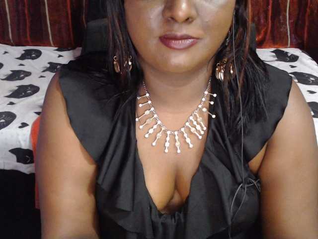 SINFULINDIAN live cam on BongaCams
