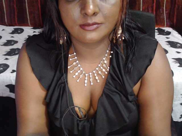 SINFULINDIAN live cam on BongaCams