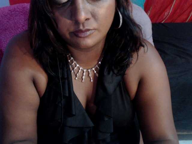 SINFULINDIAN live cam on BongaCams
