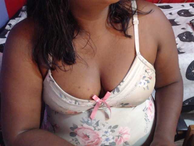 SINFULINDIAN live cam on BongaCams