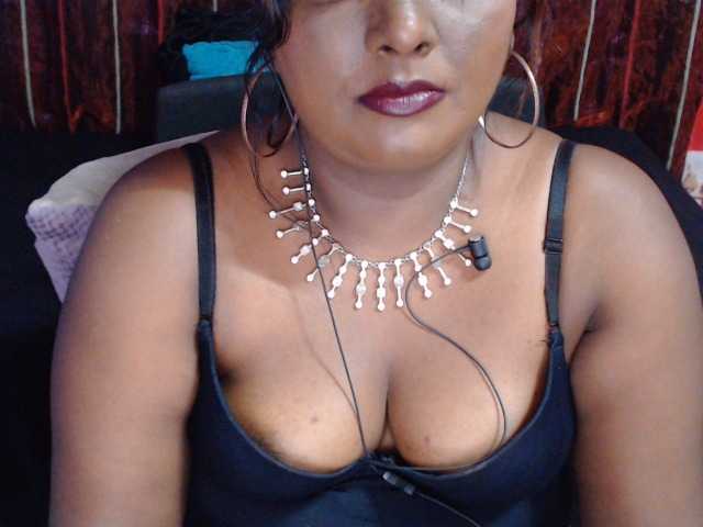 SINFULINDIAN live cam preview
