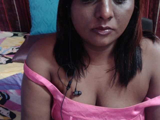 SINFULINDIAN live cam on BongaCams