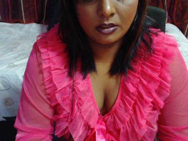 SINFULINDIAN live cam on BongaCams