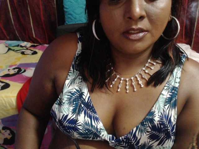 SINFULINDIAN live cam preview