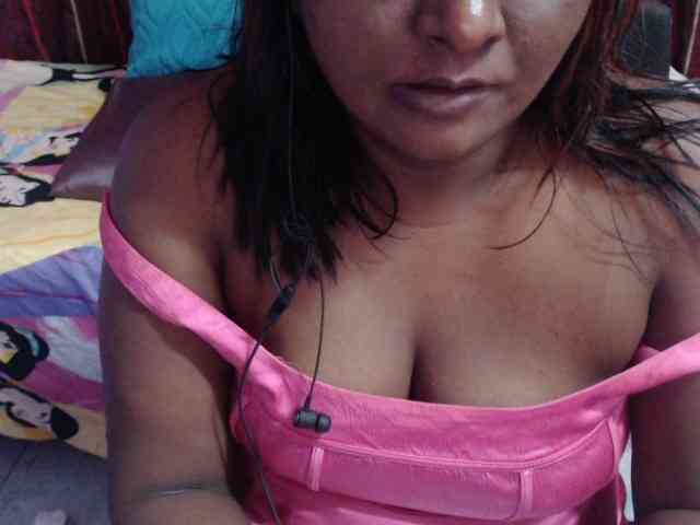 SINFULINDIAN's webcam live show