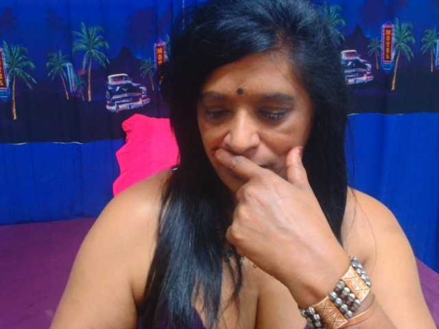INDIANFUSION786 live cam on BongaCams