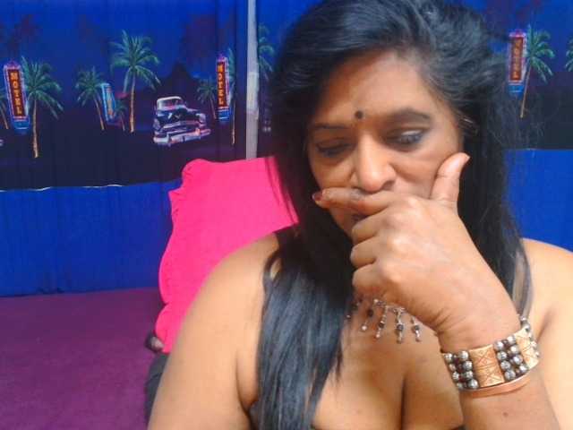INDIANFUSION786 live cam on BongaCams