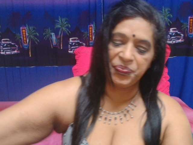 INDIANFUSION786 live cam on BongaCams