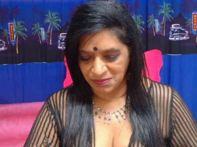Indianfusion786's cam show statistics and live stream