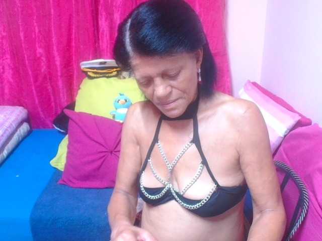 SLUTTYROXY webcam bongacams model stream image