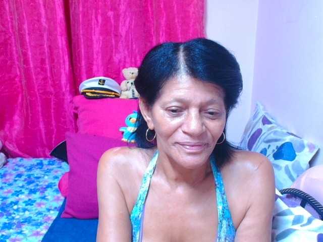 SLUTTYROXY live cam preview