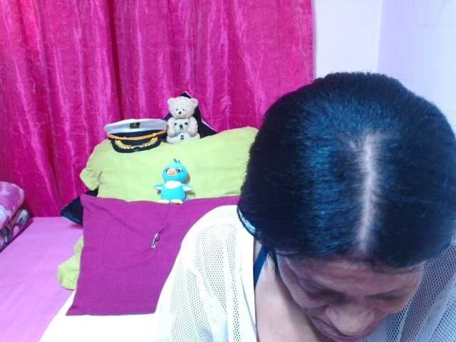 SLUTTYROXY live cam on BongaCams