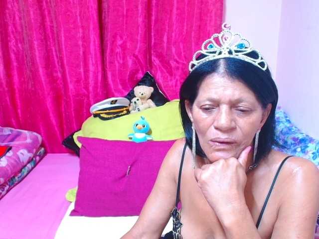 SLUTTYROXY live cam on BongaCams