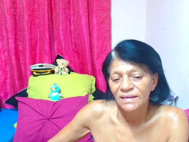 SLUTTYROXY webcam bongacams model stream image