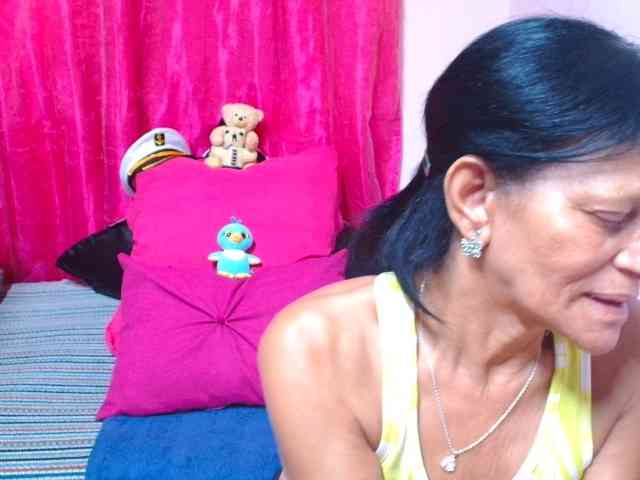SLUTTYROXY webcam