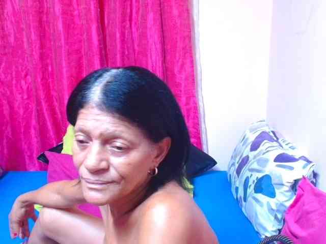 SLUTTYROXY SLUTTYROXY