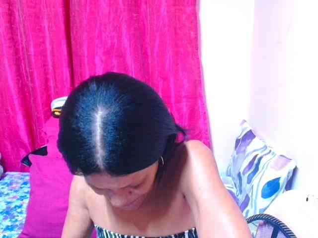 SLUTTYROXY webcam