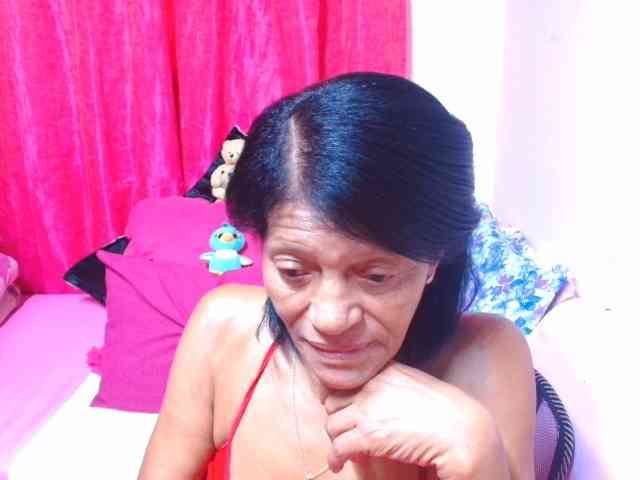 SLUTTYROXY SLUTTYROXY