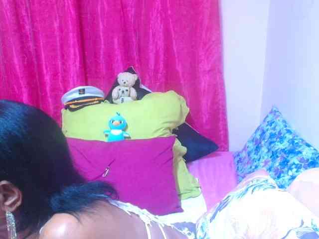 SLUTTYROXY SLUTTYROXY