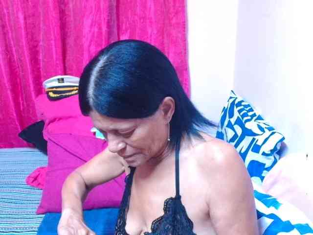 SLUTTYROXY SLUTTYROXY