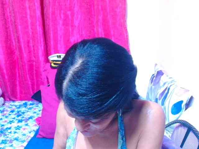 SLUTTYROXY webcam