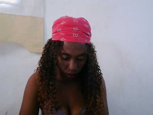 Sinah live cam preview
