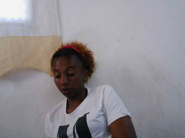 Sinah live cam preview