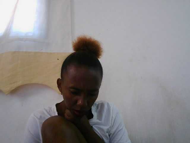 Sinah live cam preview