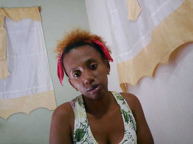 Sinah live cam preview