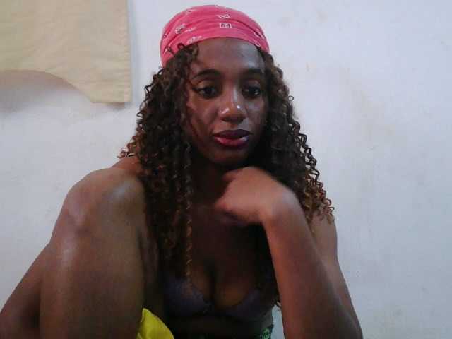 Sinah live cam preview