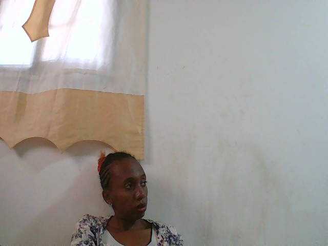 Sinah webcam bongacams model stream image