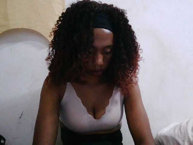 Sinah live cam preview