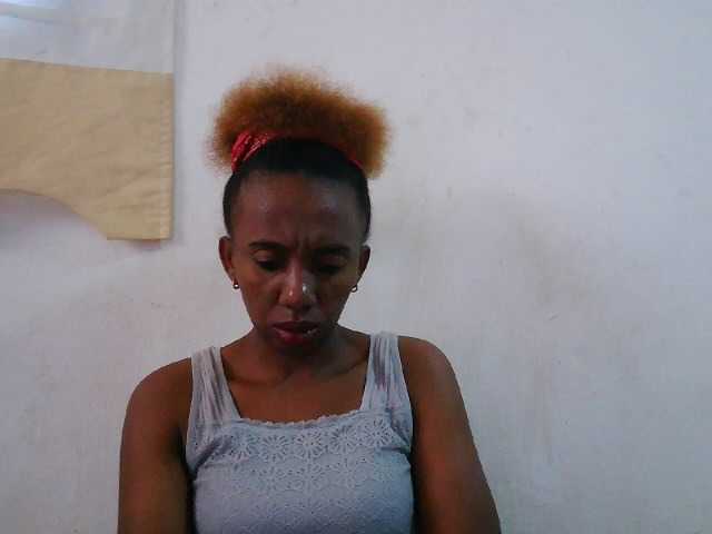 Sinah live cam on BongaCams