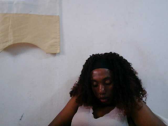 Sinah live cam preview