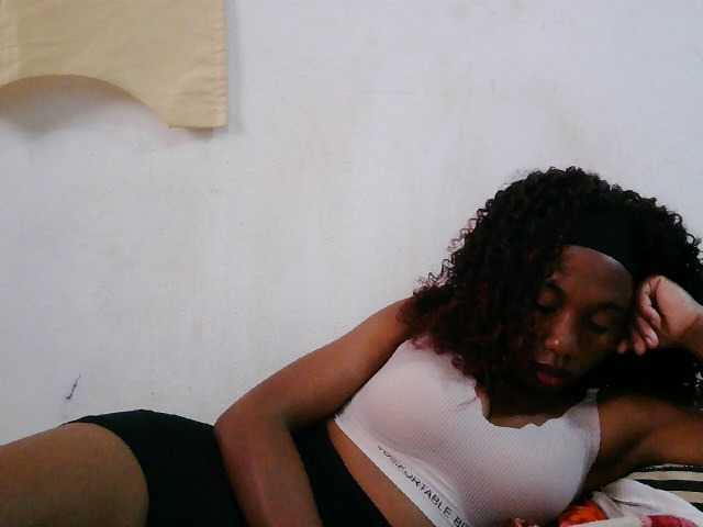 Sinah live cam preview
