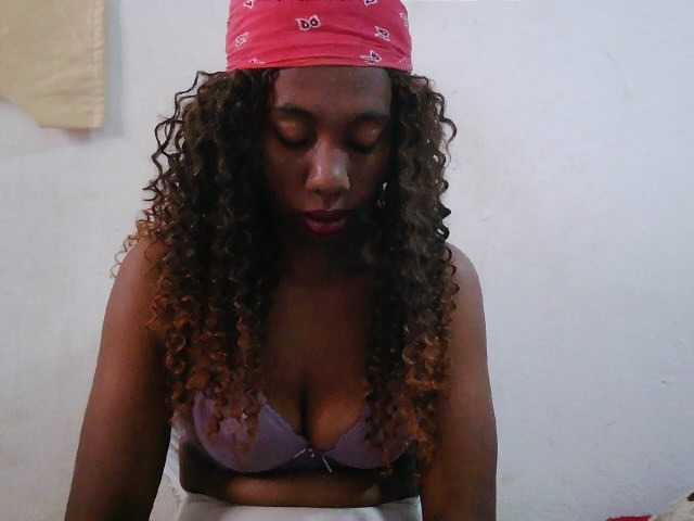 Sinah live cam preview